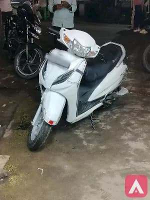 2021 Activa 6g white