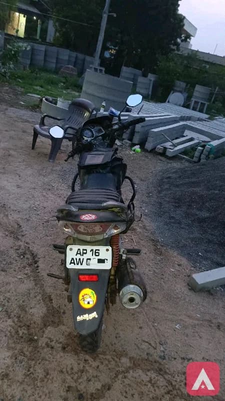 2011 cbz extrem , good in condition , good for long drives , 40km