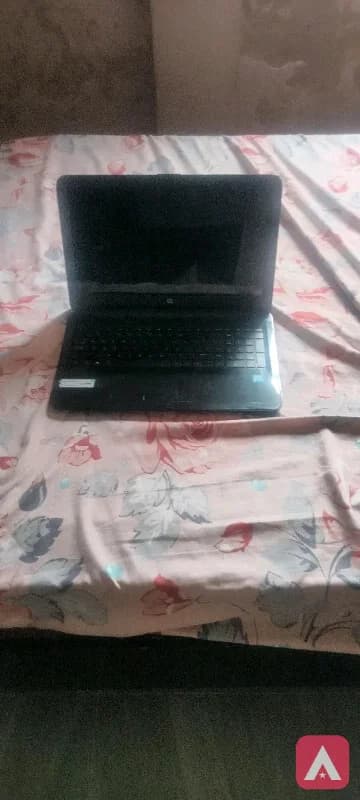 Hp Notebook i3 8GB RAM 1 TB HDD