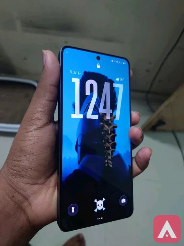 One plus 13r 16gb 512gb Gray 7 months
