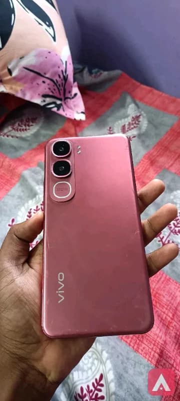 Vivo Y31 5G 4GB RAM 128GB – Full Kit – Excellent Condition