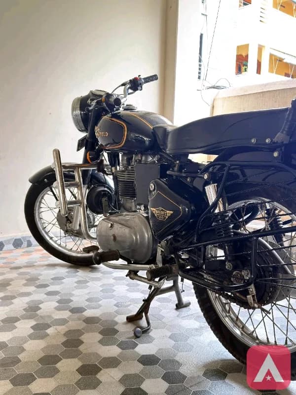Royal Enfield BULLET 350 CC 12V, STD black colour 2008
