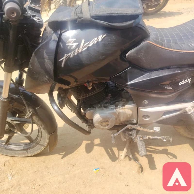 2012 Bajaj pulser150 good condition... spot neme transfer