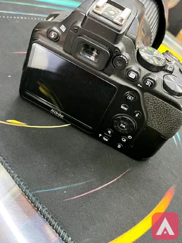 NIKON D3500