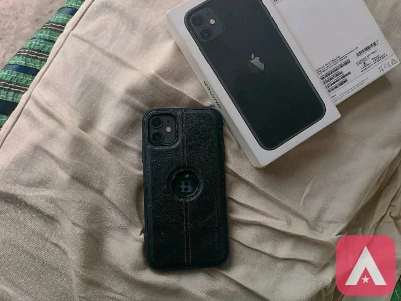i phone 11 black