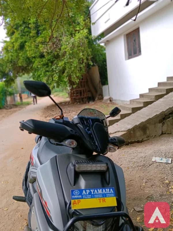 Yamaha Ray zr 125 street rally
