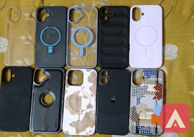 iPhone 16 plus Pouches