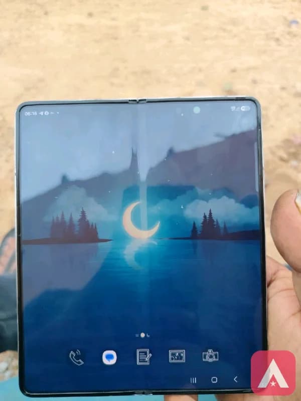 hi I want to sell or exchange Samsung z fold 5