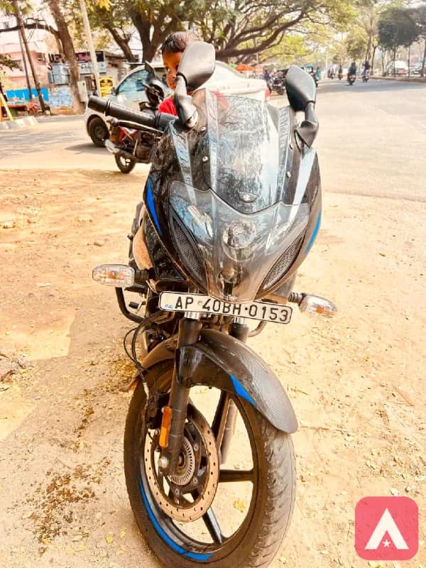 pulsar 220F