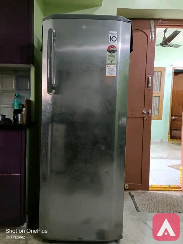 LG 250 liters Fridge for sale