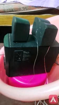 f&d company sub speaker (neat and good condition)