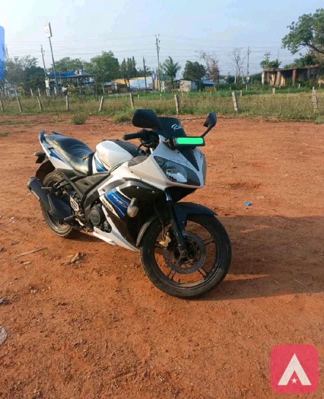 r15 Yamaha