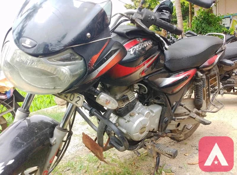2016 Bajaj Discover 125 urgent money need
