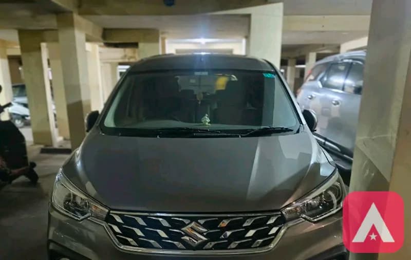 eartiga vxi petrol, 2023 dec model , 15000 km riden