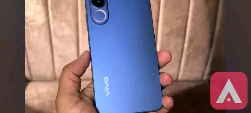 Vivo v70 fe 8/128 10 days pieace plz I need money urjent
