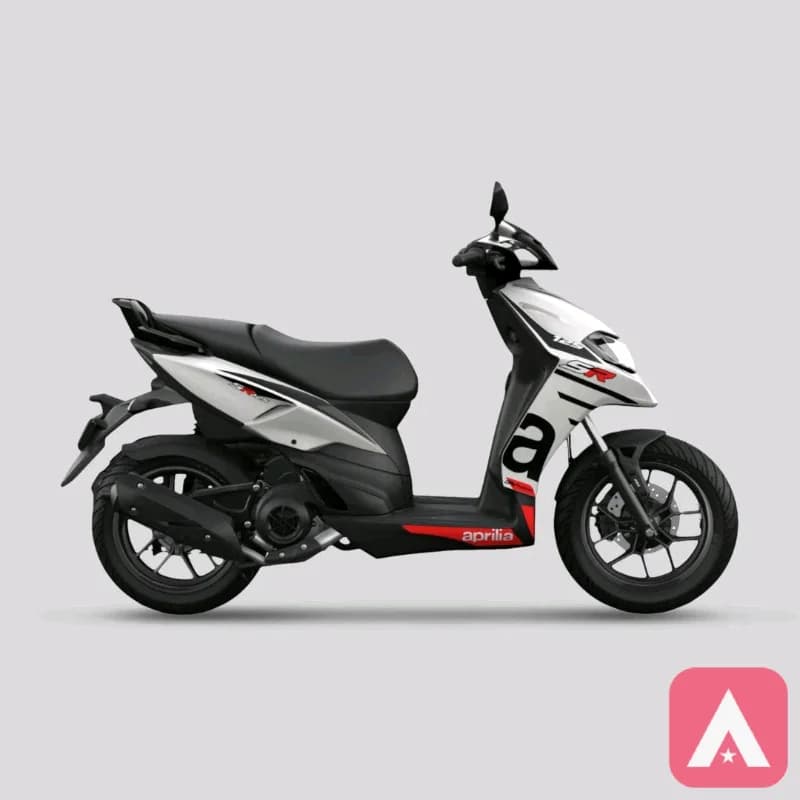 Aprilia SR 125 (Ladies used for schooling purpose)