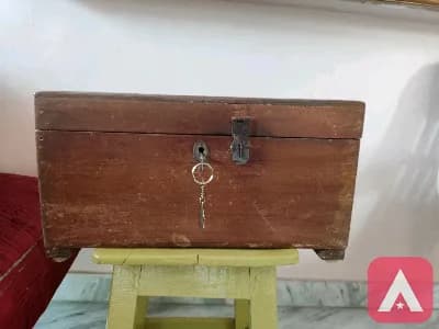Teakwood cashbox with keys