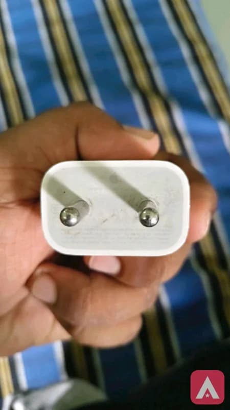 iPhone adapter