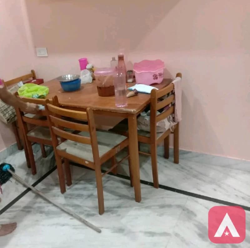Dinning Table