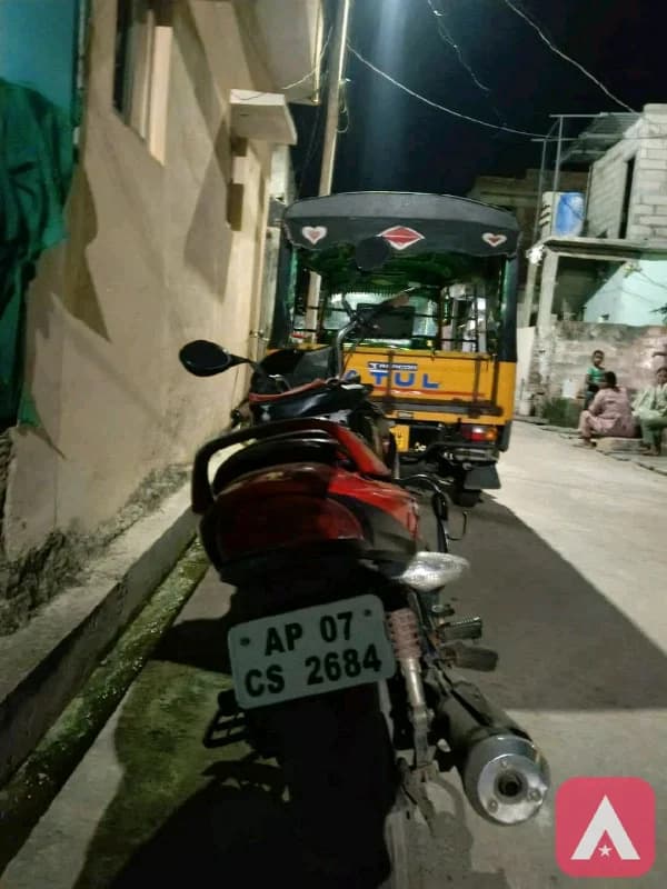 glamour bike with excellent condition and with have c_book and have no bike papers