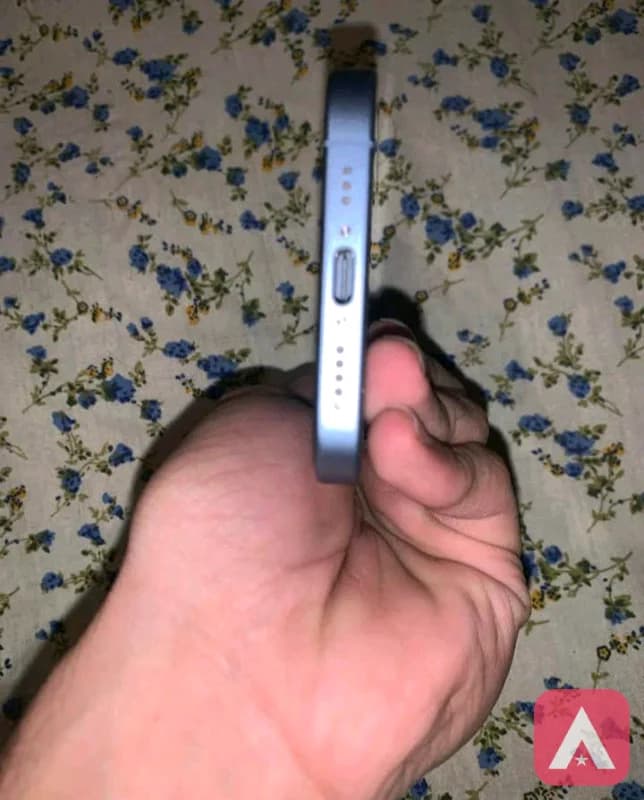 iPhone 17 256gb used 6months in good condition