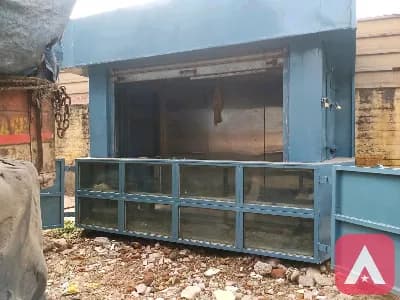 container for stalls with everything modified